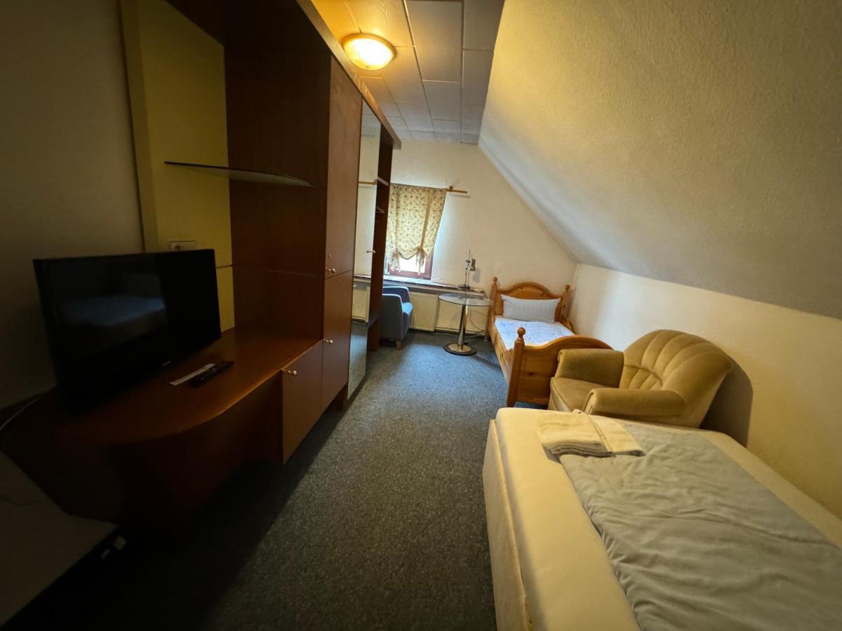 Zum Klueverbaum Hotel